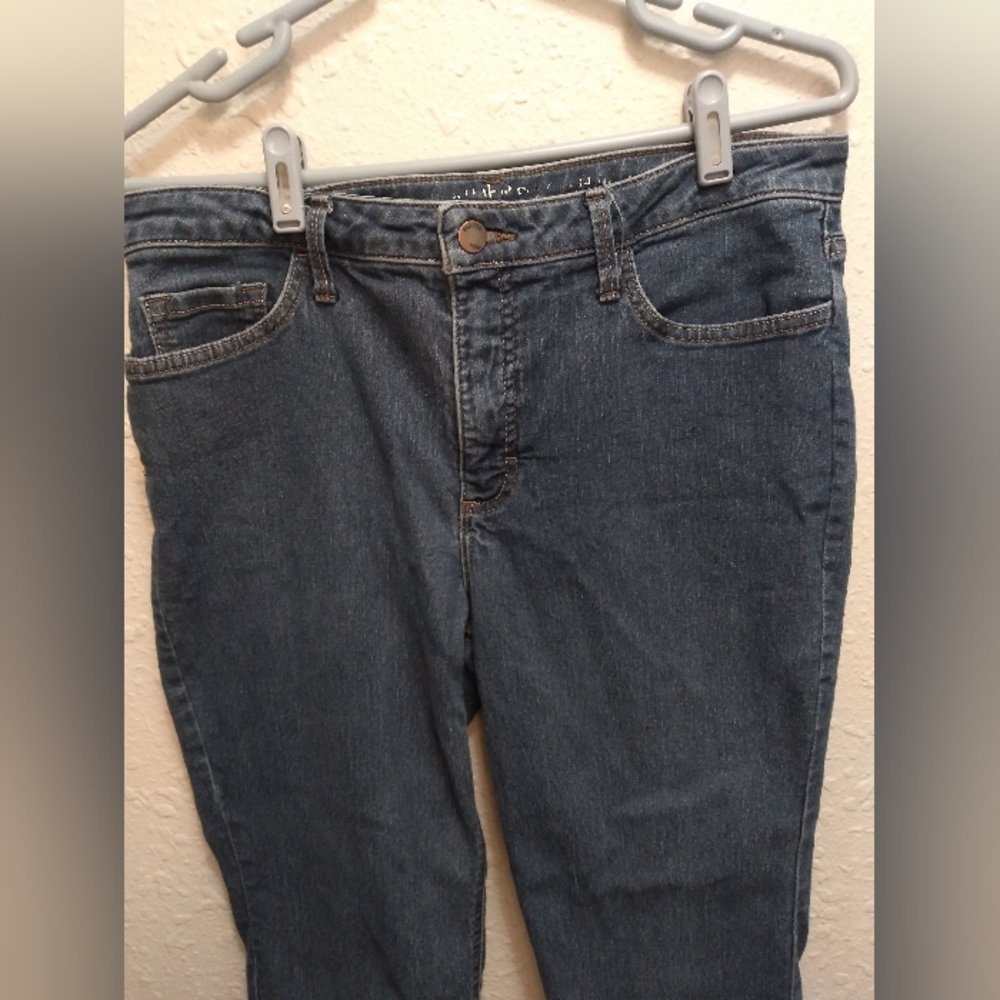 Lee Riders Mid Rise Capris - Picture 2 of 5